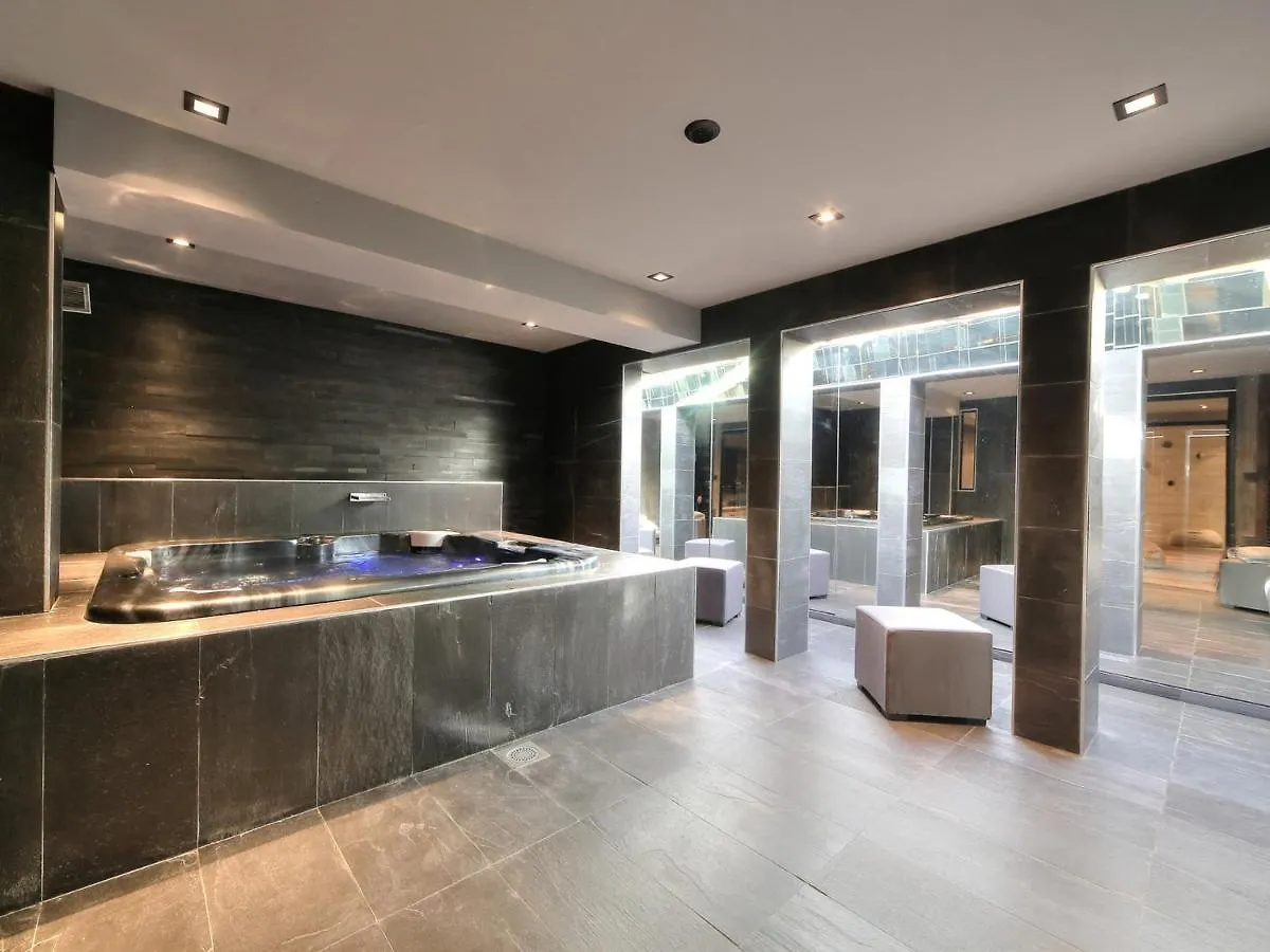 Chalet Chaleureux Avec Jacuzzi Et Home-Cinema - Fr-1-569-51 Megeve France
