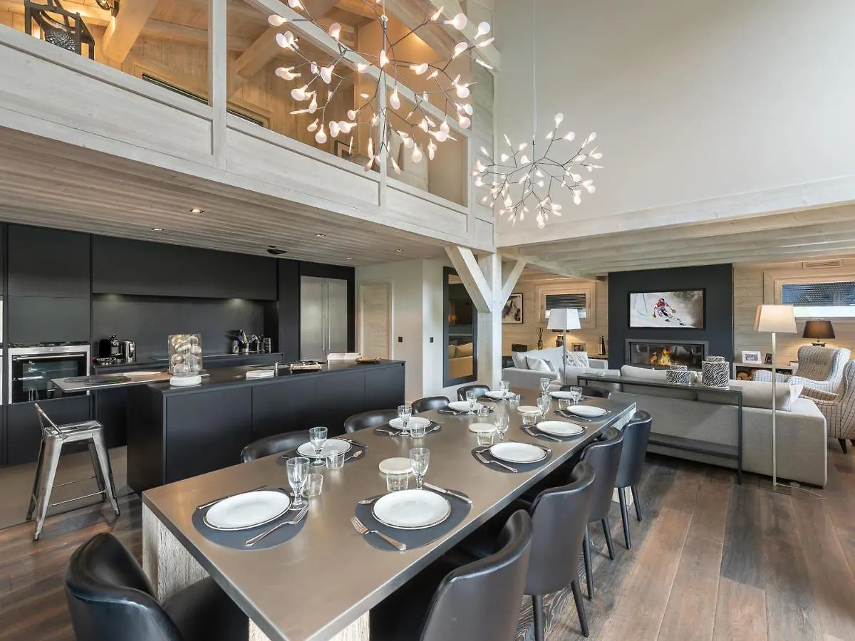 Chalet Chaleureux Avec Jacuzzi Et Home-Cinema - Fr-1-569-51 Megeve 0*,  France